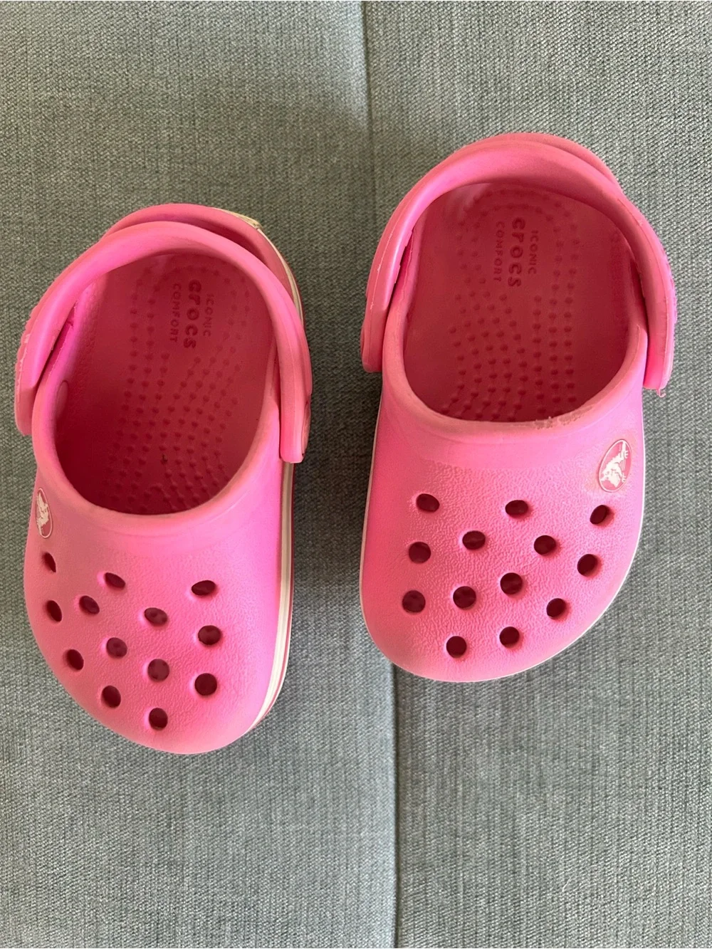 CROCS Kids Pink shoes in Size C4